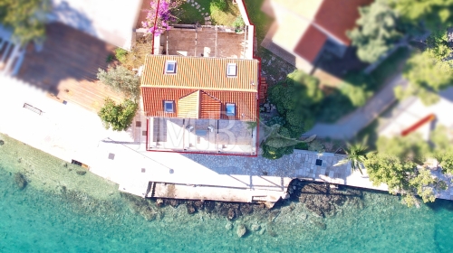 Traditional stone villa from the 17th century in an exclusive position, 1st row by the sea - Dubrovnik area